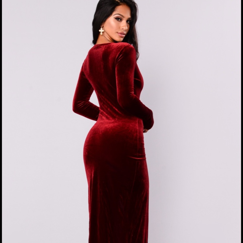 Party dress/ wine color/ prom